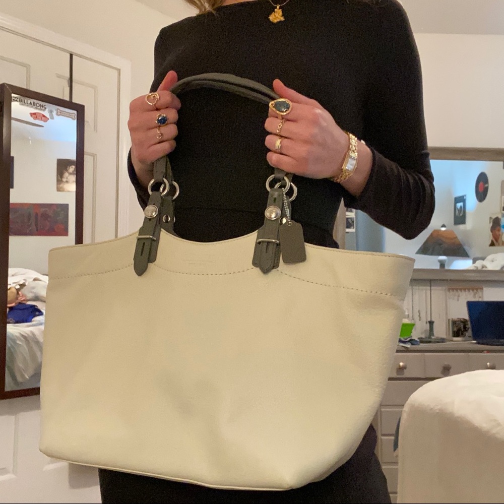 White Coach W/ Grey Trim Straps Shoulder Bag